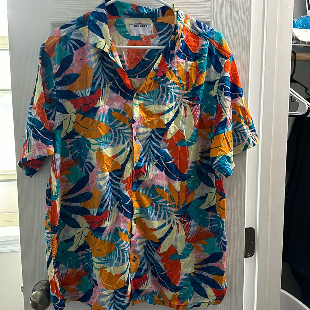 Old Navy Floral Tropical Button Up